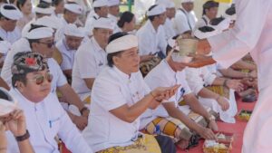 Bupati (2)