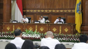 Dewa Made Insra saat acara entry meeting pemeriksaan atas LKPD Provinsi Bali Tahun Anggaran 2024 di Wiswa Sabha, Kantor Gubernur Bali, Rabu (9/4).