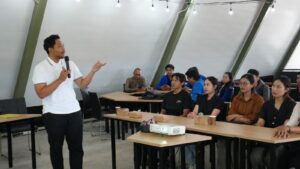 Aji dan Unwar