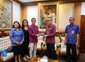 Unwar dan Pemkot