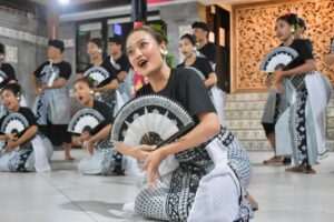 Sekehe Janger Samar Gantang,