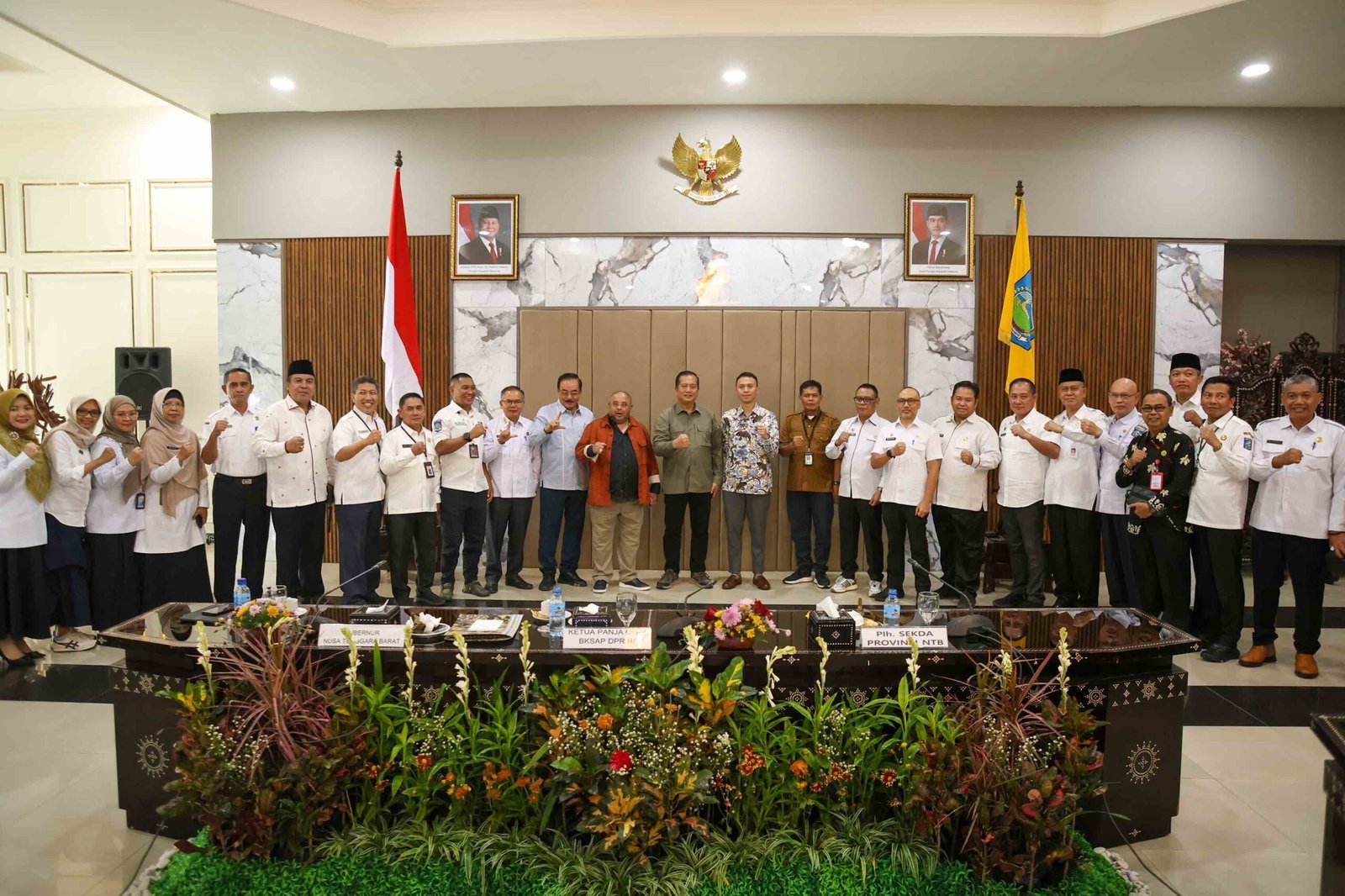 Gubernur NTB Dr. Lalu Muhamad Iqbal menerima kunjungan Badan Kerjasama Antar Parlemen (BKSAP) DPR RI di Pendopo Gubernur, Rabu (9/7/2025)