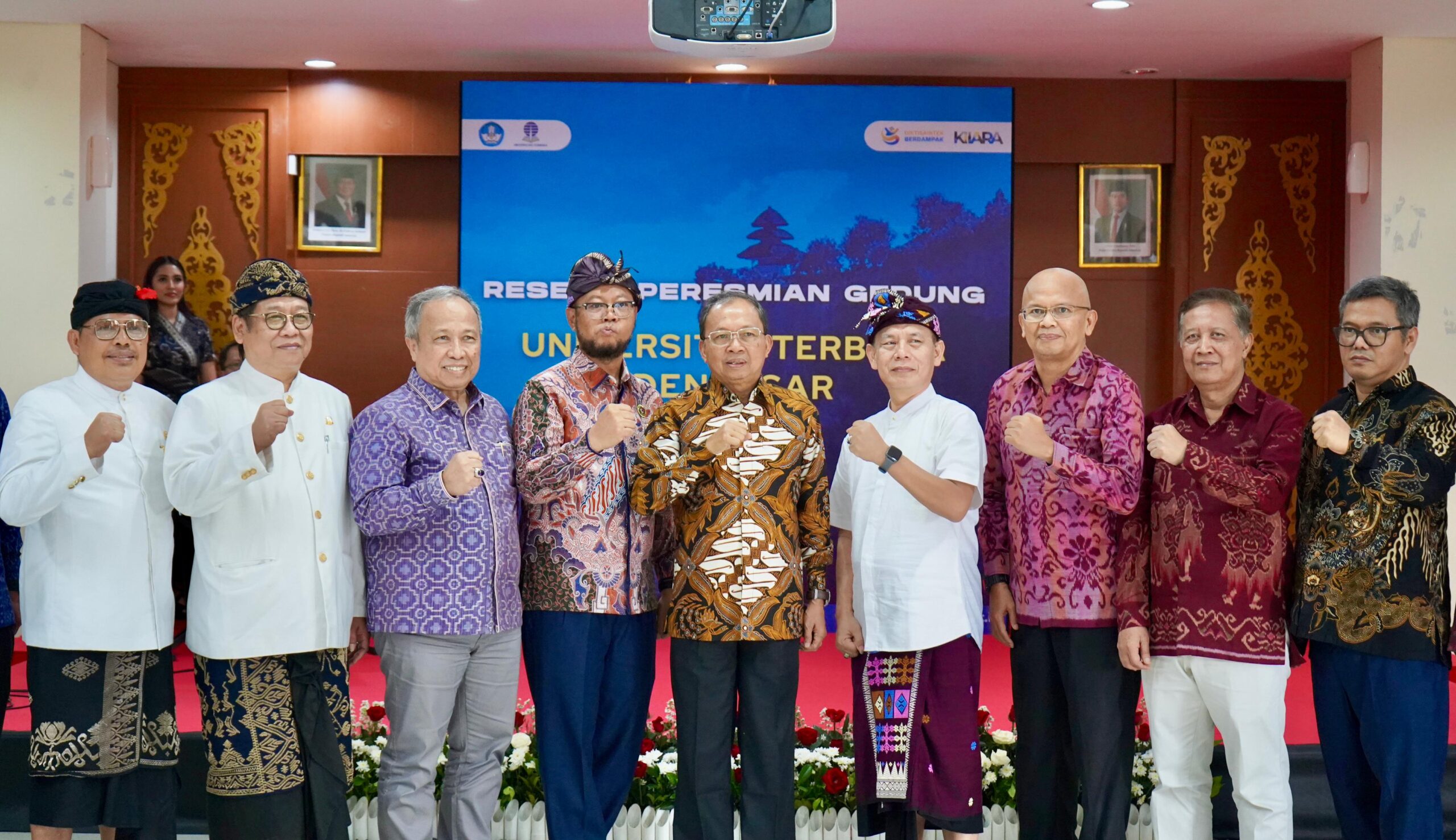Gubernur Bali Wayan Koster, meresmikan gedung kuliah berlantai III Universitas Terbuka (UT) di Jalan Raya Sesetan, Denpasar pada Rabu (2/7/ 2025).