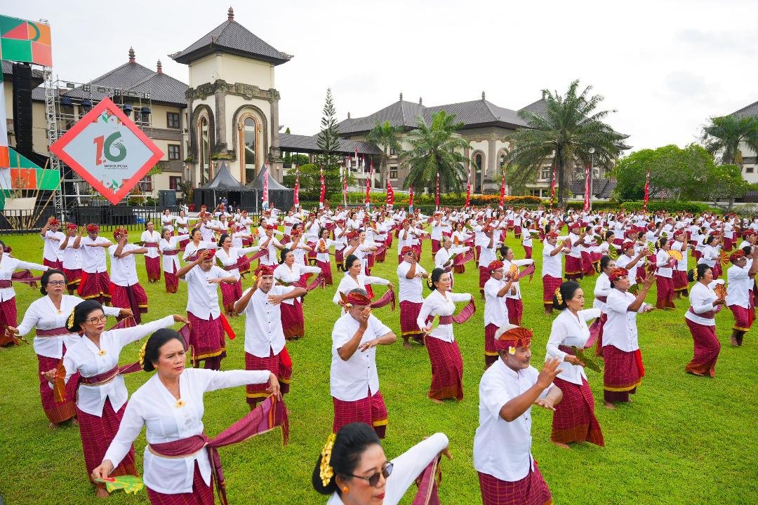 Janger Lansia HUT Mangupura