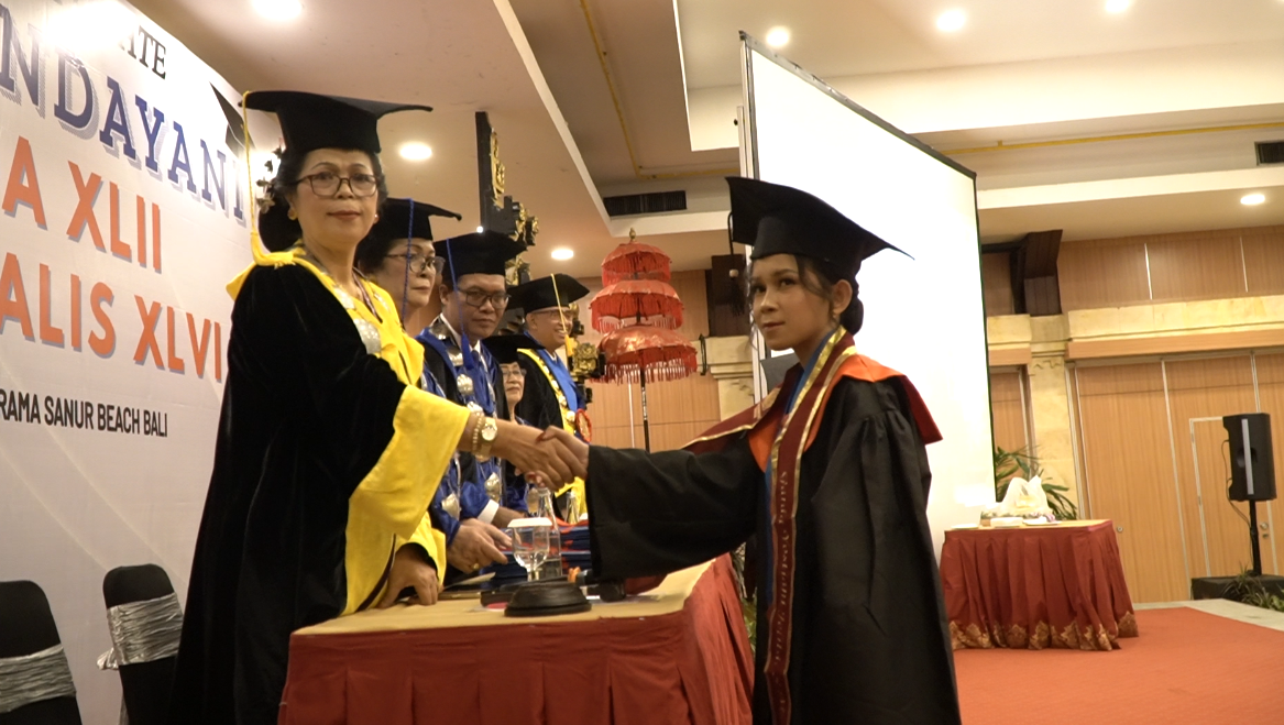 WISUDA STIMI HANDAYANI