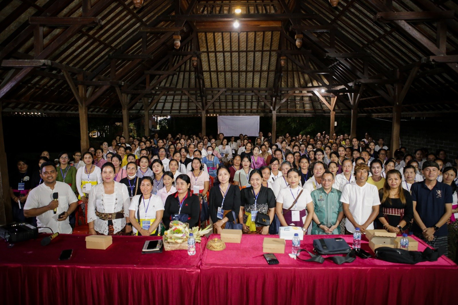 c2fe5ff8-b8ad-475e-8840-d416c61117e8