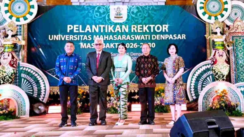 Dorong Pembangunan Bali, Gubernur Koster Ajak Perguruan Tinggi Sinergi Riset di Pelantikan Rektor Unmas