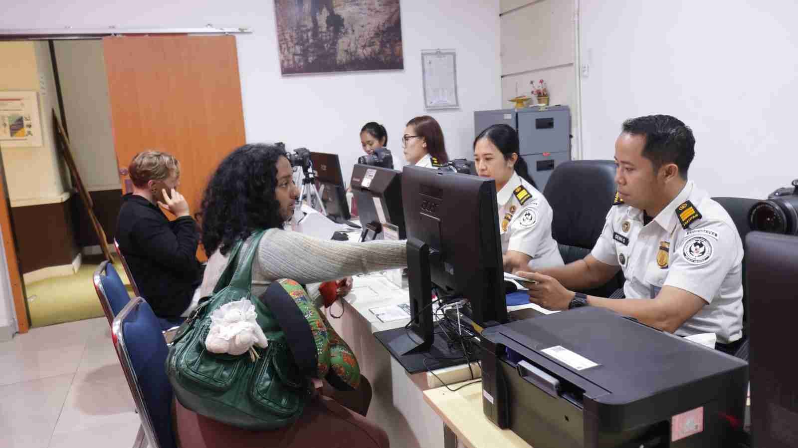 Konflik Timur Tengah Memanas, 58 WNA di Bali Ajukan Izin Tinggal Keadaan Terpaksa