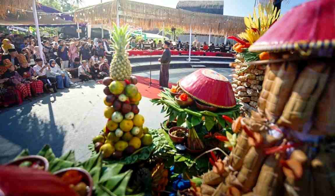 Pesona Lebaran Topat 2026 di Lombok Tradisi Sakral Sasak yang Memikat Wisatawan Dunia
