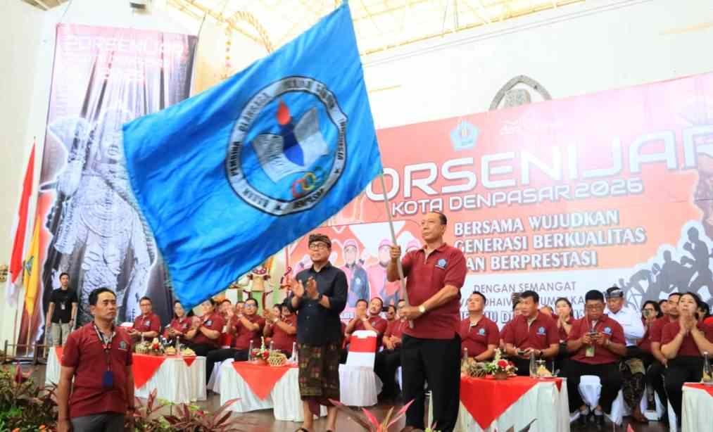 Porsenijar Kota Denpasar 2026 Dibuka, Wawali Arya Wibawa Tekankan Karakter dan Aksi Zero Waste