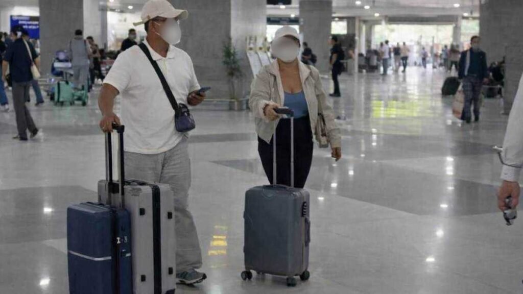 Gagal Kabur ke Jepang, Terduga Pelaku Investasi Bodong Twins_SJ Dicegat Korban di Bandara