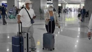 Gagal Kabur ke Jepang, Terduga Pelaku Investasi Bodong Twins_SJ Dicegat Korban di Bandara