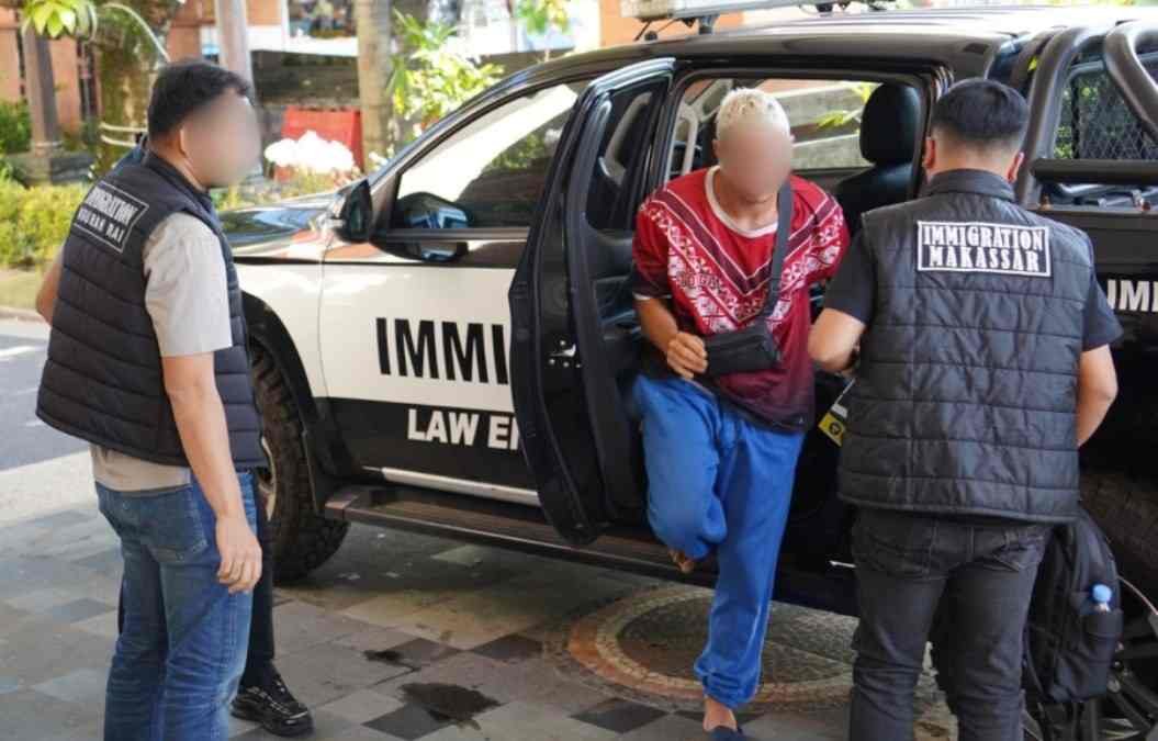 Nekat Terjun ke Laut Pakai Motor di Pantai Balangan, WNA Asal Belgia Dideportasi dan Dicekal