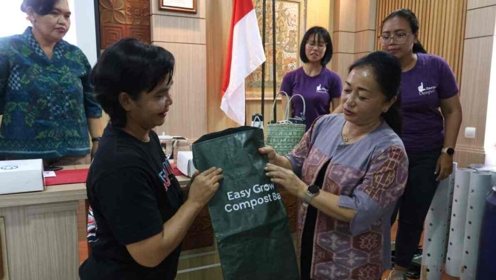 Perkuat Tata Kelola Sampah Mandiri, 248 Kader PKK Denpasar Barat Ikuti Edukasi Literasi