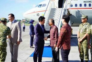 Gubernur Koster Lepas Keberangkatan Dua Menhan, Tegaskan Bali sebagai Panggung Diplomasi Dunia