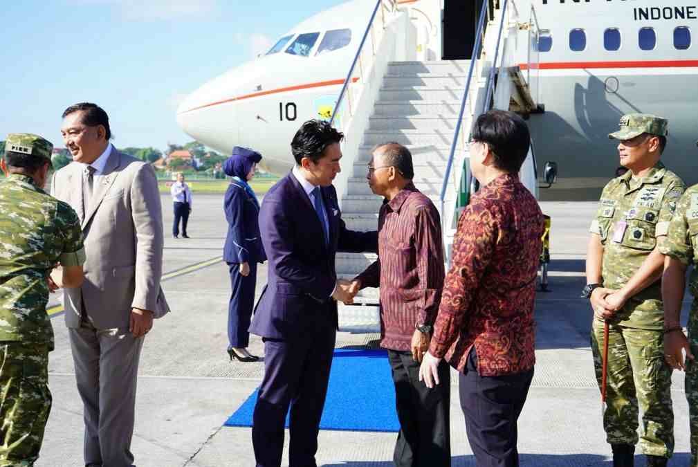 Gubernur Koster Lepas Keberangkatan Dua Menhan, Tegaskan Bali sebagai Panggung Diplomasi Dunia