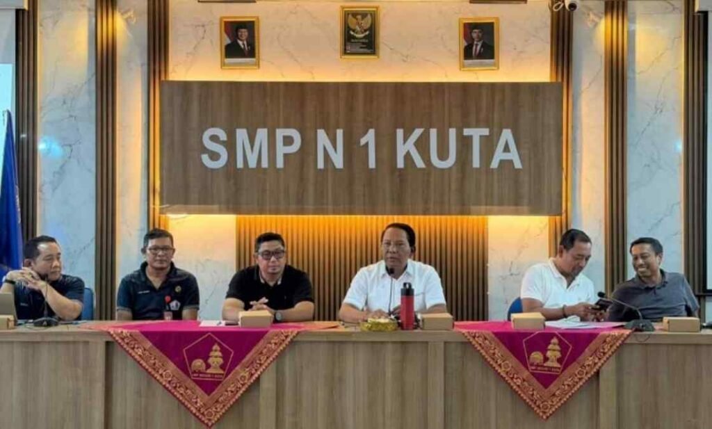 Ketua DPRD Badung Kawal Transparansi SPMB SMPN 1 Kuta Tahun 20262027