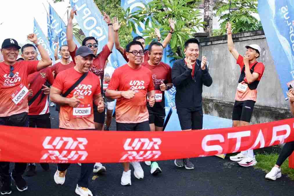 Meriahkan Dies Natalis ke-47, Wawali Arya Wibawa Lepas Peserta UNR RUN 2026
