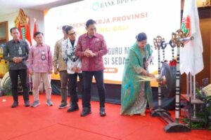 Putri Koster Dorong Peningkatan Kompetensi Guru dan Literasi Digital di Konkerprov PGRI Bali 2026