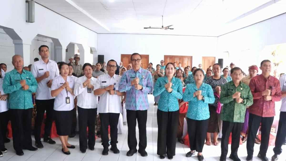 Tingkatkan Kesejahteraan Warga Jembrana, TP PKK Bali Salurkan Bantuan Melalui Aksi Bergerak dan Berbagi