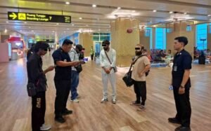 Bikin Onar di Bali, Rudenim Denpasar Deportasi 6 WNA yang Mengamuk hingga Overstay