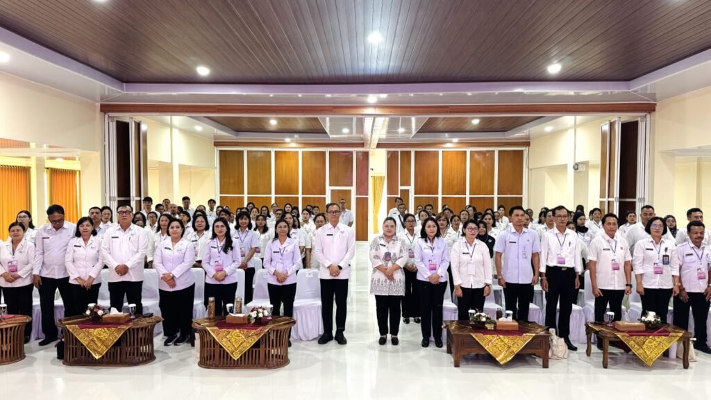 Bina Posyandu Angkatan Ke-7, Pemprov Bali Perkuat Kapasitas Tim Pembina dan Pengurus Posyandu Klungkung