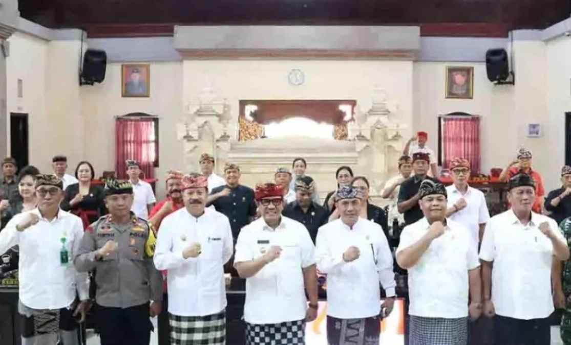 Bupati Tabanan Perkuat Tata Kelola Pemerintahan, 4 Ranperda Strategis Resmi Disetujui DPRD