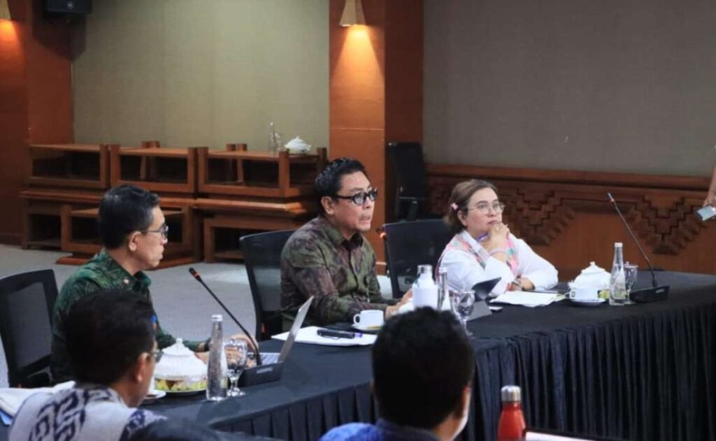 Denpasar Percepat Pendataan Perlinsos: Wawali Arya Wibawa Targetkan 111.600 KK Tuntas Agustus 2026