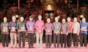 Gubernur Koster Luncurkan Program Desa Kerthi Bali Sejahtera Libatkan 12.942 Mahasiswa Bangun Desa