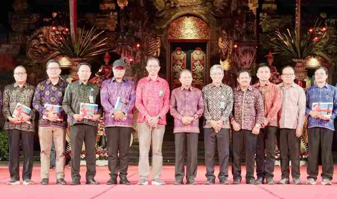 Gubernur Koster Luncurkan Program Desa Kerthi Bali Sejahtera: Libatkan 12.942 Mahasiswa Bangun Desa
