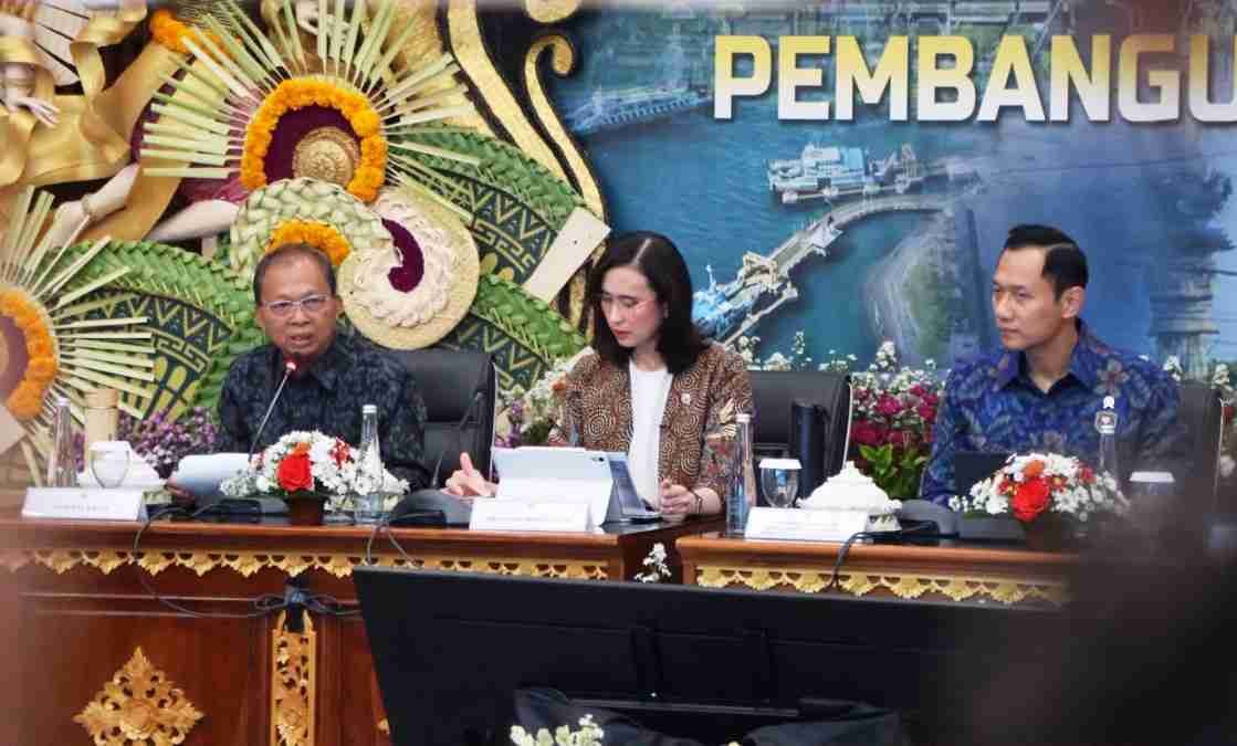Kunjungan Wisatawan Bali 2025 Tembus 16,3 Juta, Koster Soroti Infrastruktur dan Kemacetan