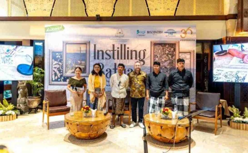 Pameran “Instilling Batuan” Resmi Dibuka di Discovery Kartika Plaza Hotel