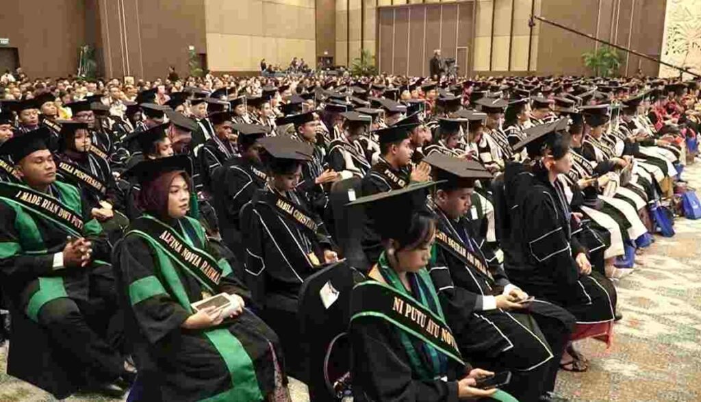 Wisuda ke-101 Undiknas Bali, Cetak Lulusan Doktor Pertama dan Perkuat Kiprah Internasional