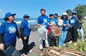 Aksi Bersih-Bersih Demokrat Bali di Pantai Goa Lawah Dorong Lingkungan Asri dan Ekonomi UMKM
