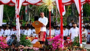 Hari Jadi ke-68 Provinsi Bali Gubernur Koster Tekankan Pelayanan Tulus dan Visi 100 Tahun Bali Era Baru