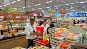 Stok Beras di Bali Aman 10 Bulan, BULOG Perluas Distribusi ke Ritel Modern