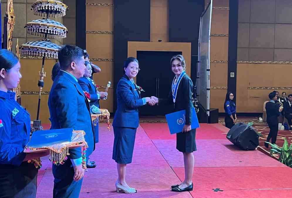 Yudisium ke XLV FISHUM UNR Lahirkan 63 Sarjana Administrasi Publik Unggul yang Siap Kerja
