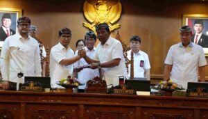 Bupati Badung Sampaikan Jawaban Atas Pandangan DPRD Soroti APBD 2026, Penataan Kuta, dan Atap Ilalang