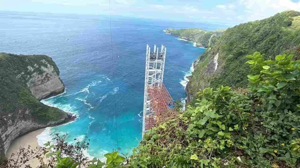 Kalah Gugatan Lift Kaca Pantai Kelingking, Pemprov Bali Ajukan Banding