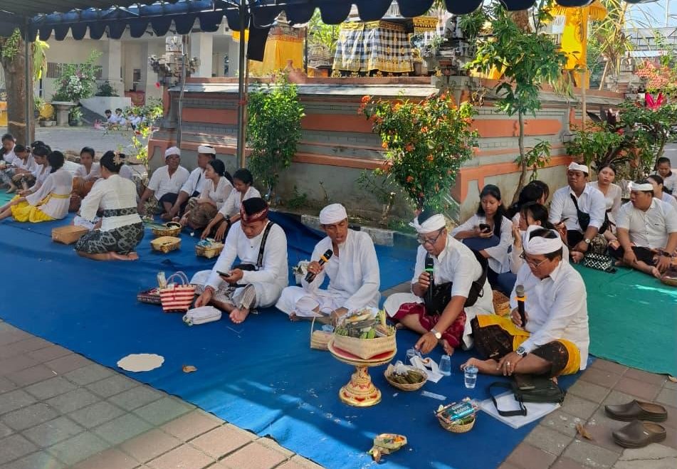 Odalan Purnama Kapat Jadi Momentum Refleksi dan Penguatan Spiritualitas Keluarga Besar Perdiknas