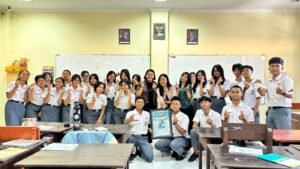 FKIK Unwar Bekali Siswa SMAN 7 Denpasar Cara Mengelola Stres Secara Sehat
