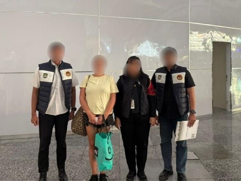 Pasarkan Vila Bermodal Visa on Arrival, WN Ceko Dideportasi dari Bali