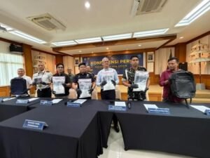 Sejoli Asal Chili Selundupkan 4,5 Kg Kokain Rp 15 Miliar ke Bali, Disembunyikan di Tas Ransel
