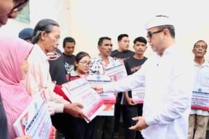 Tingkatkan Kualitas Hidup Warga, Pemkot Denpasar Serahkan 22 Unit Rumah Layak Huni